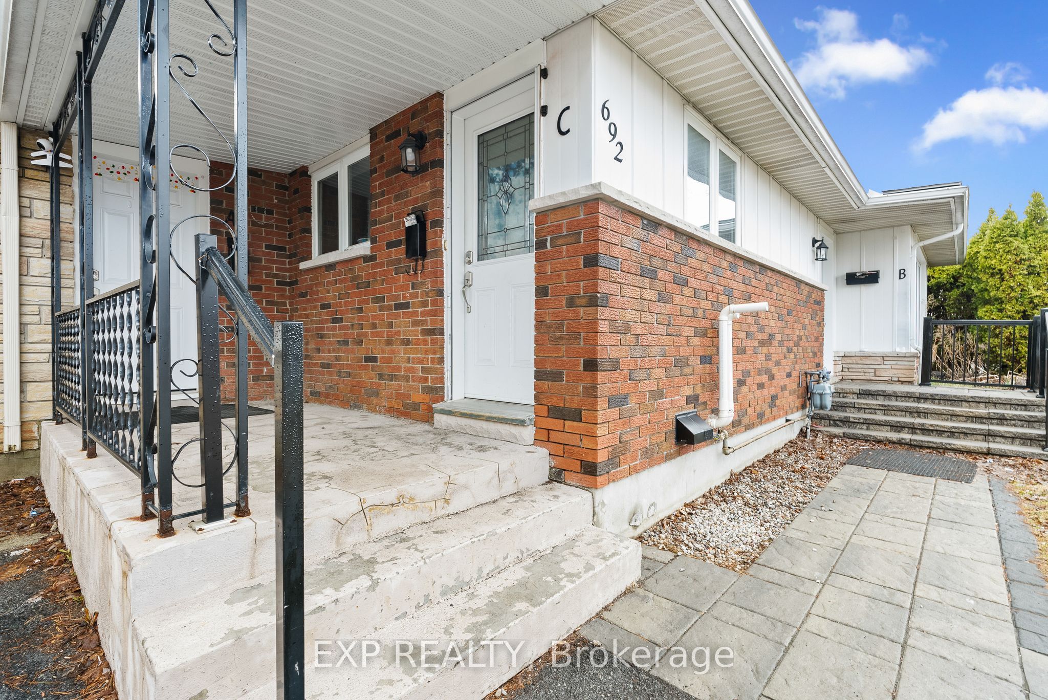 Additional image 2 of 692 Claude Street, Ottawa, ON, K1K 2S2