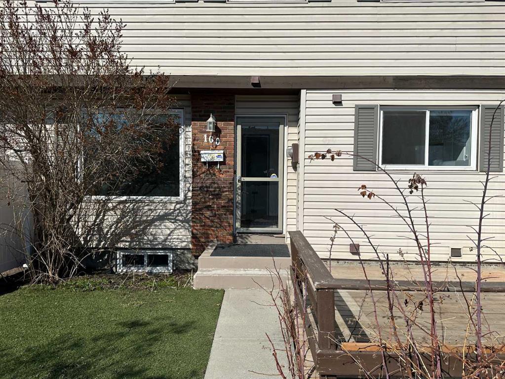 Additional image 3 of 100-740 Bracewood Drive SW, Calgary, AB, T2W3N3