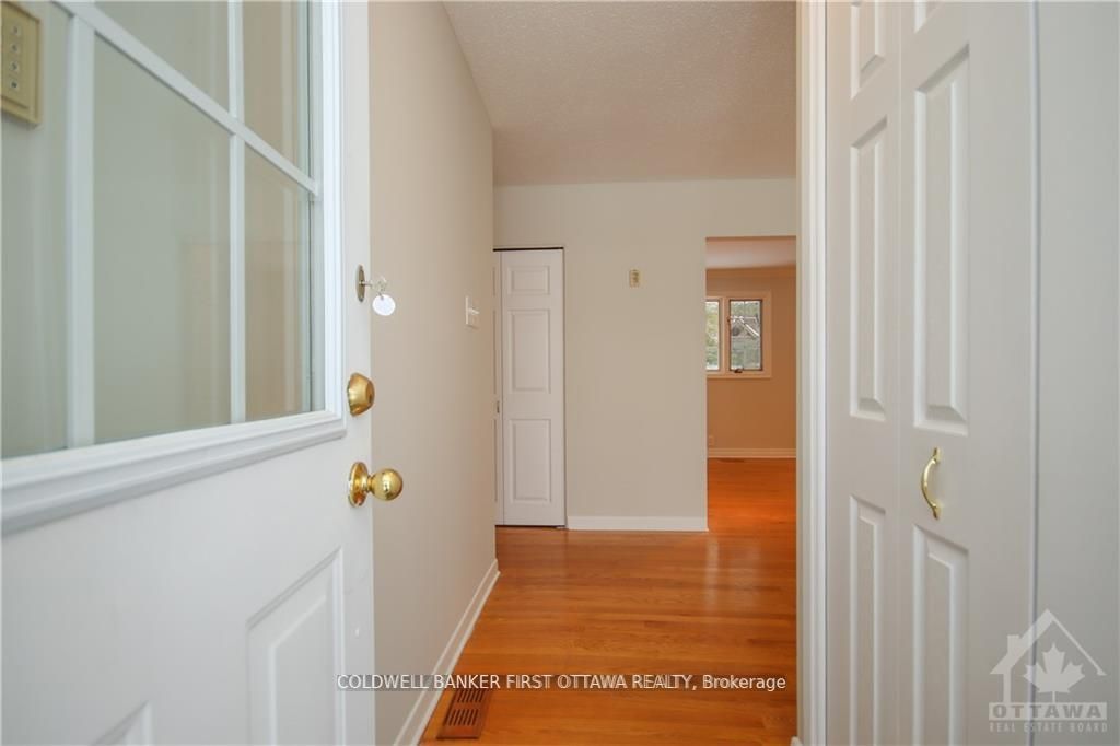 Additional image 4 of 74 Hilliard Avenue, Ottawa, ON, K2E 6C1