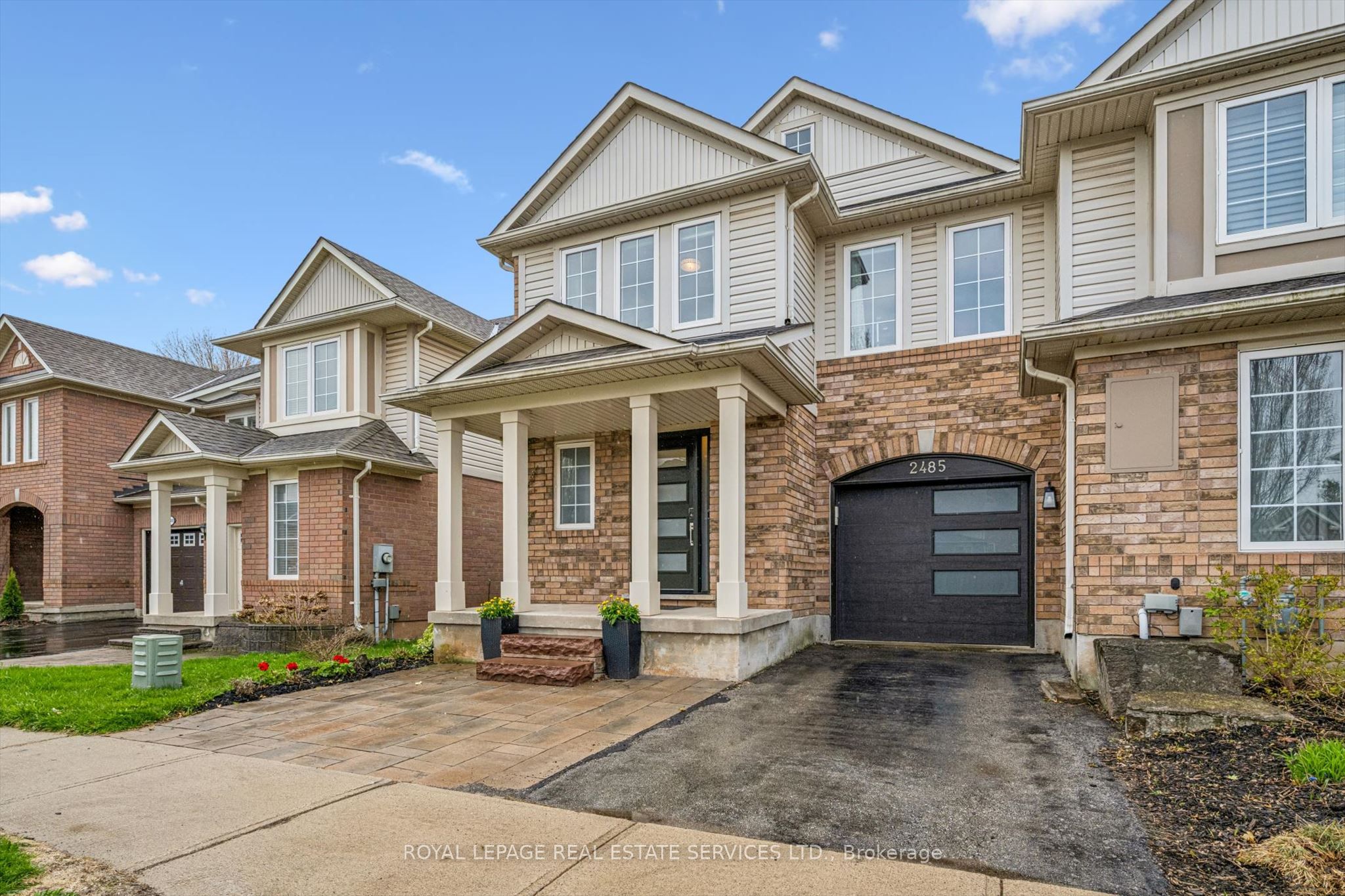 Additional image 2 of 2485 Wooden Hill Circle, Oakville, ON, L6M 4E3