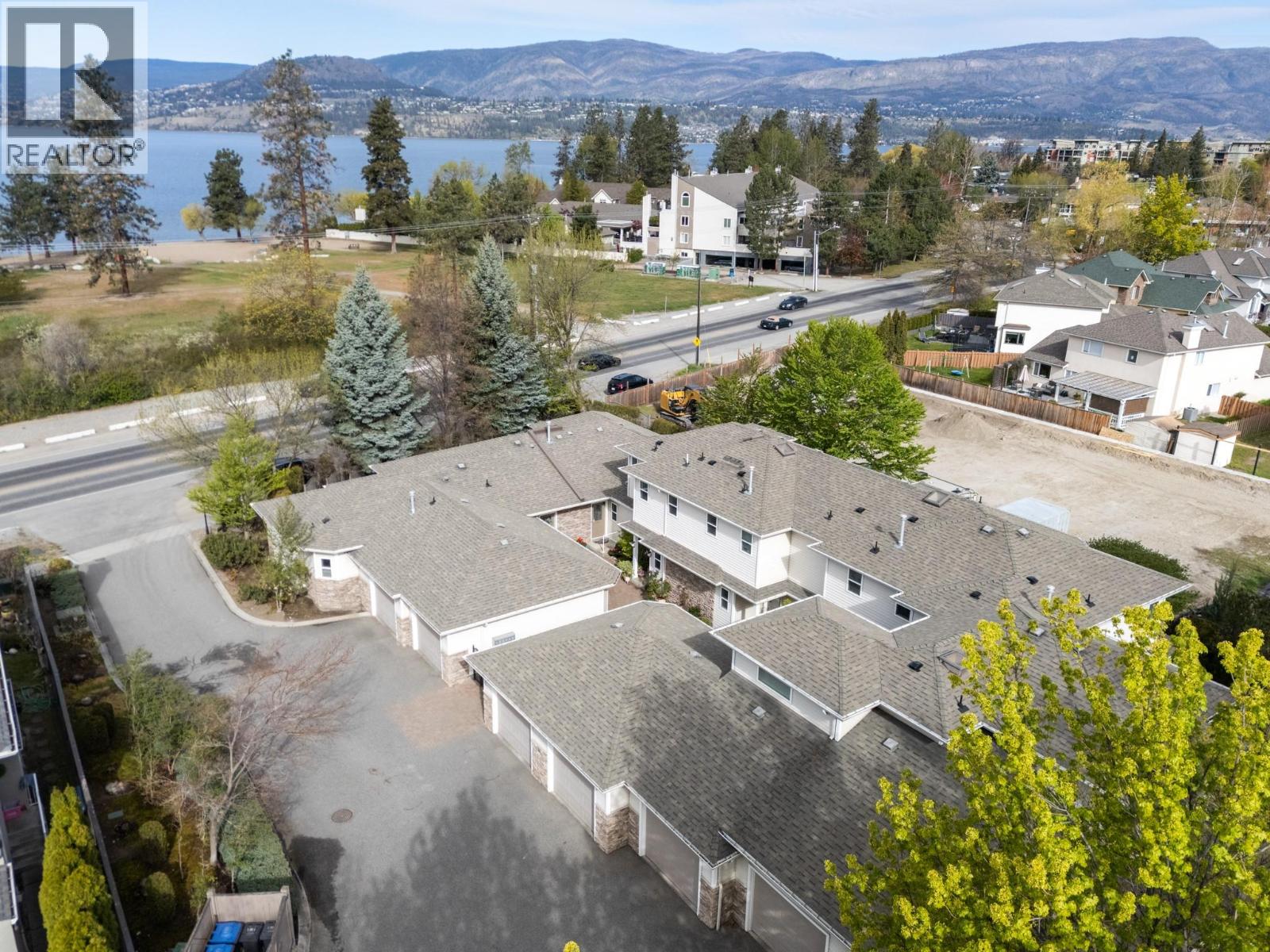 103-4049 Lakeshore Road, Kelowna, BC, V1W1V7