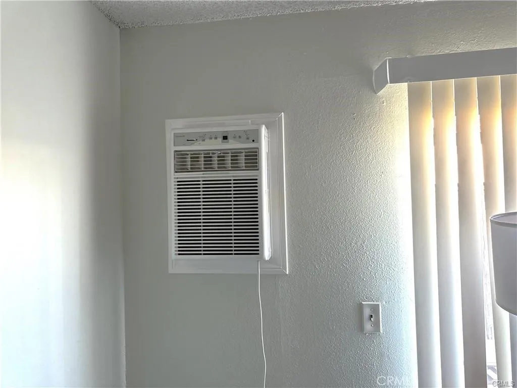 5585 E Pacific Coast HWY Unit 125, Long Beach, CA 90804