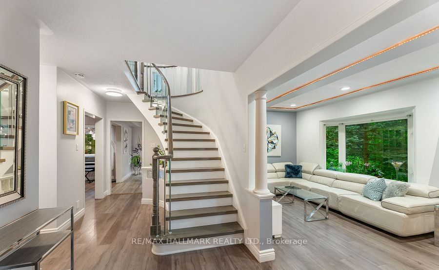 Additional image 4 of Upper-410 Clearmeadow Boulevard, Newmarket, ON, L3X 2C7