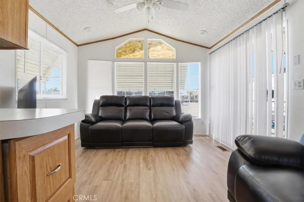 Additional image 4 of 1295 S Cawston Ave Unit 11, Hemet, CA 92545