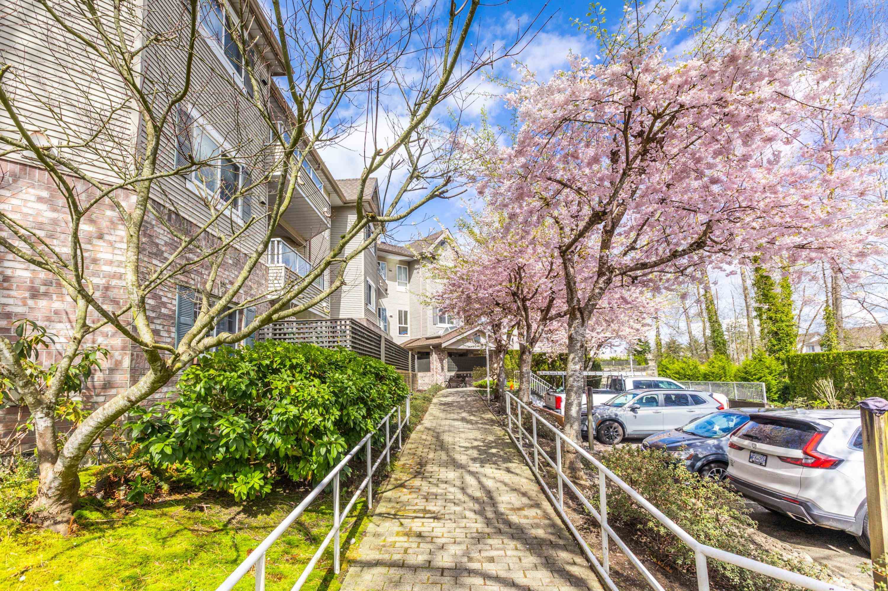 307-16137 83 Avenue, Surrey, BC, V4N 0N1