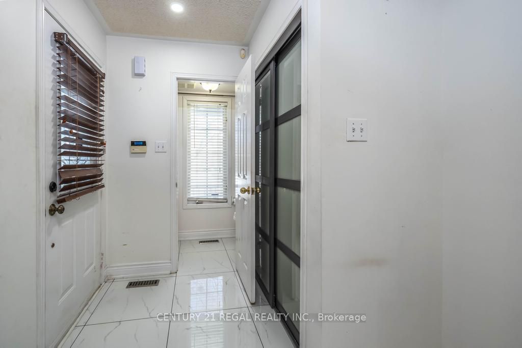 Additional image 6 of 43 Waterton Crescent, Richmond Hill, ON, L4B 4L2