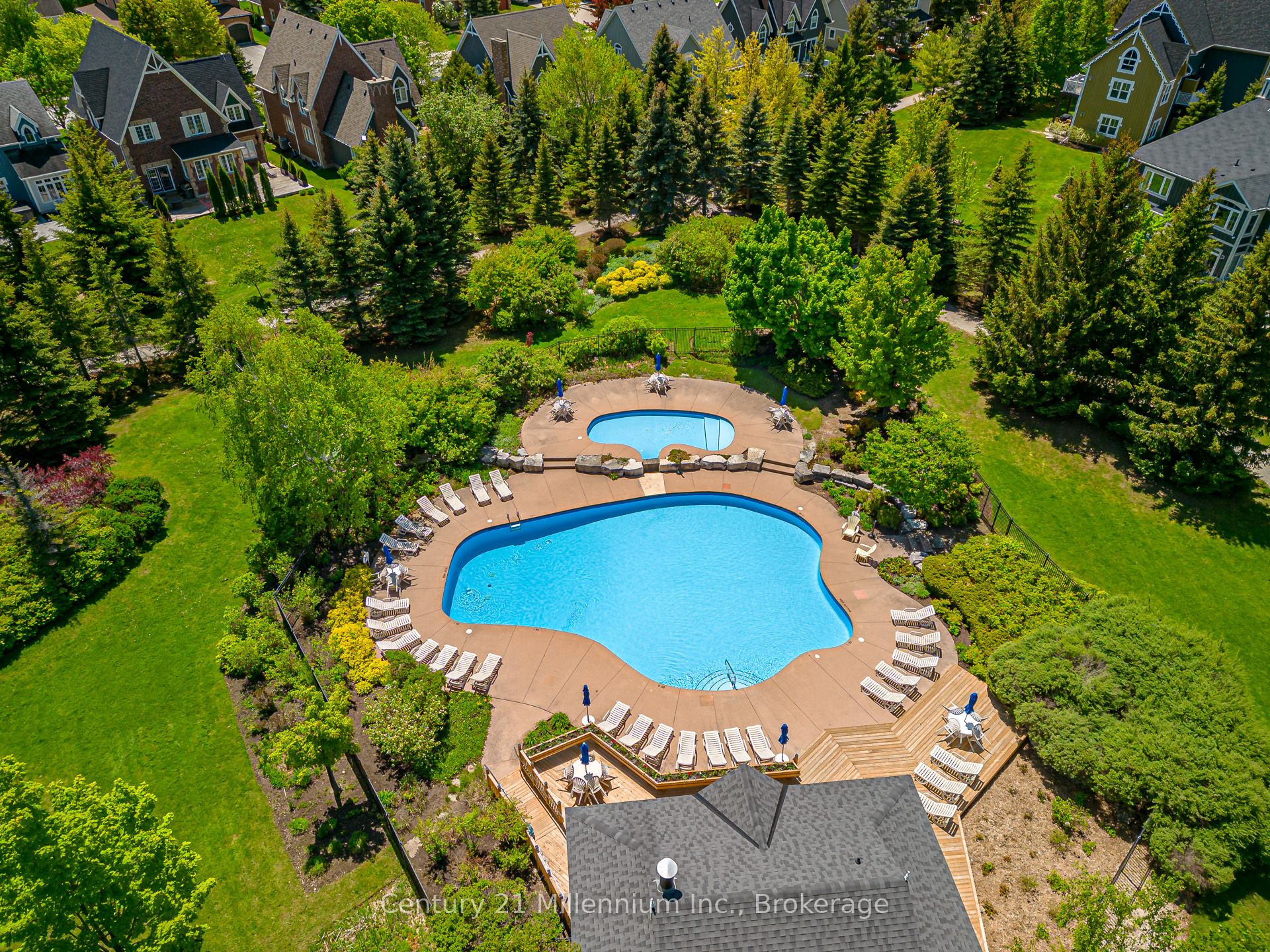Additional image 2 of 120-184 Snowbridge Way, Blue Mountains, ON, L9Y 3Z2