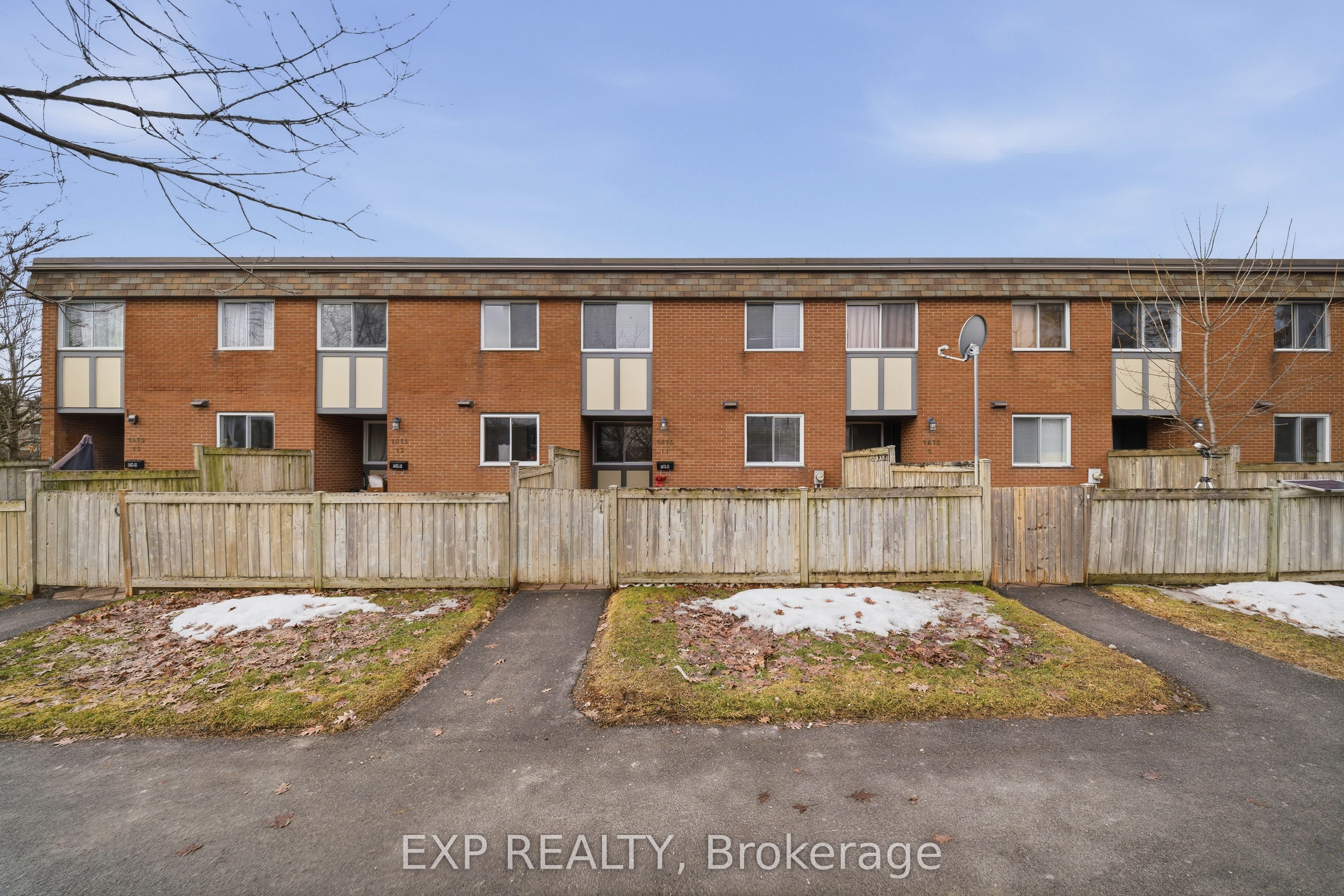 11-1675 Heatherington Road, Ottawa, ON, K1V 8V8