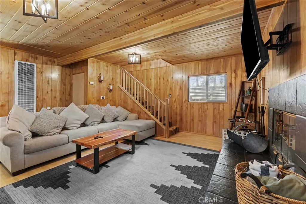 Additional image 52 of 317 Moreno Ln, Sugarloaf, CA 92386