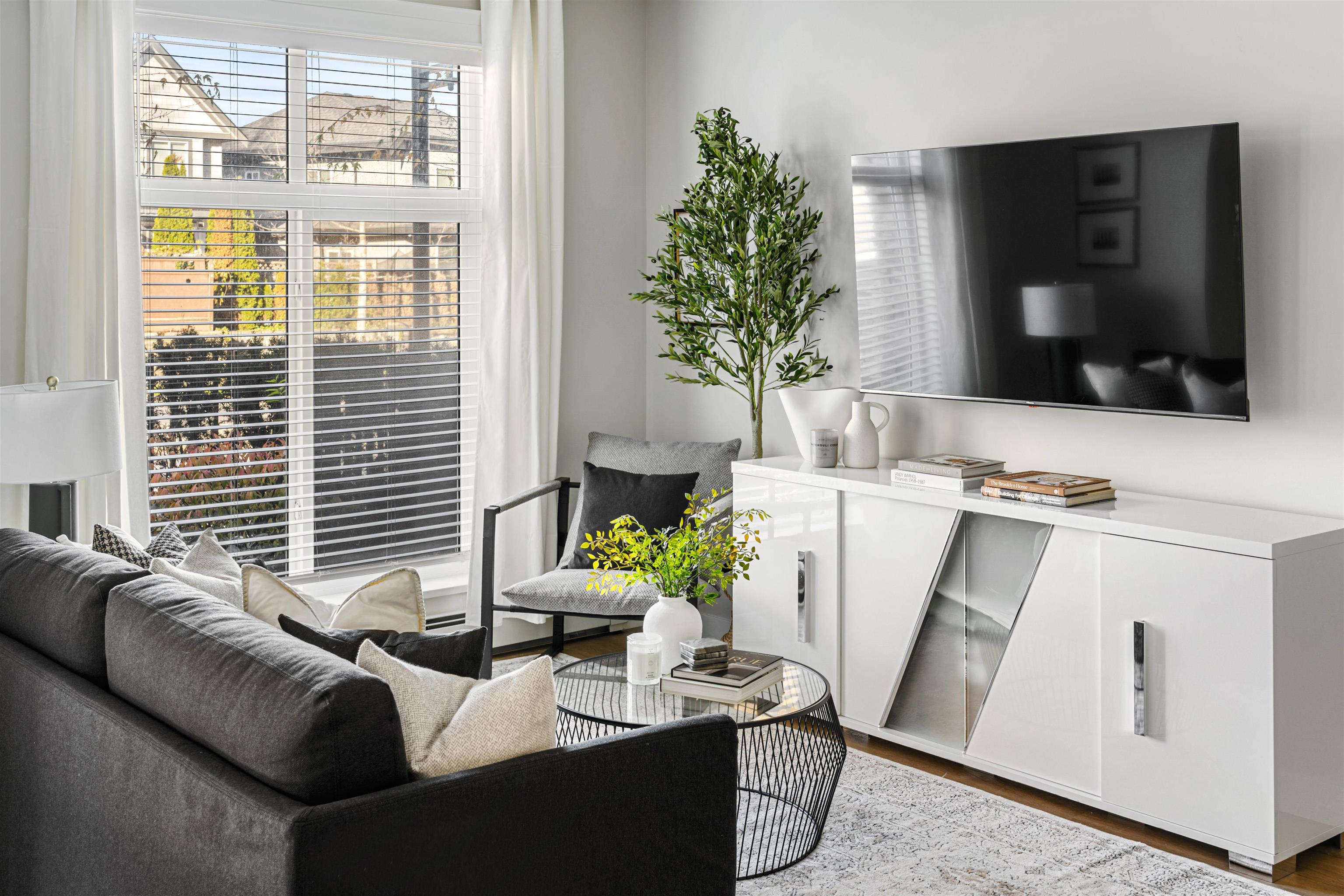 Additional image 2 of 513-11063 Ravine Road Road, Surrey, BC, V0V 0V0