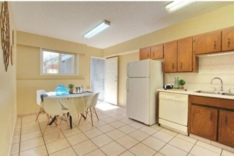 Additional image 8 of Ground Level-7222 Pandora Street, Burnaby, BC, V5A 1B9
