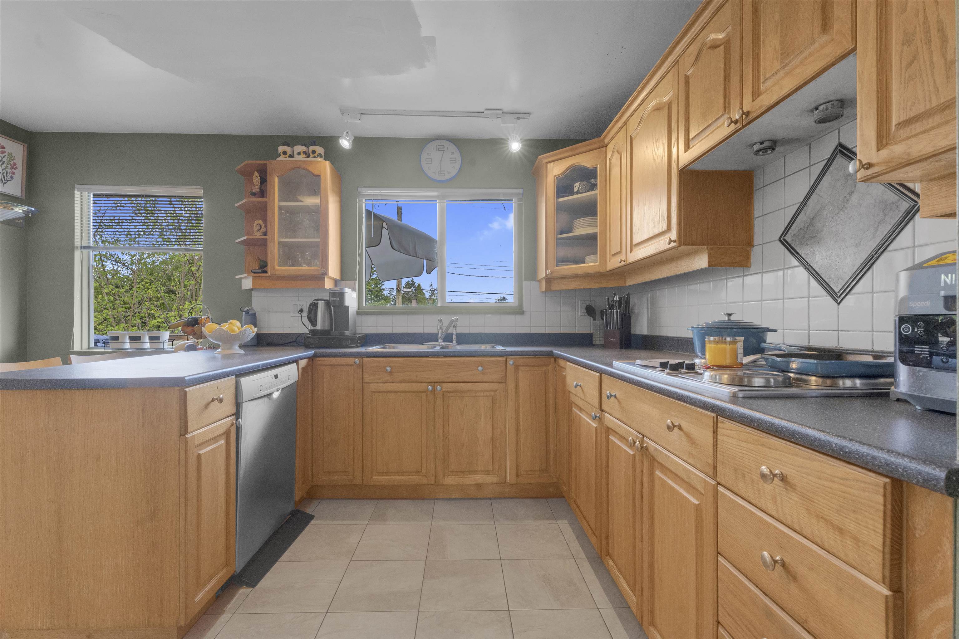 Additional image 5 of 11064 Swan Crescent, Surrey, BC, V3R 5B6