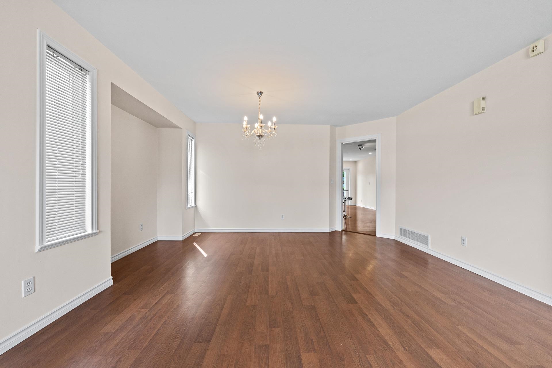 Additional image 5 of 15488 108a Avenue, Surrey, BC, V3R 6J1