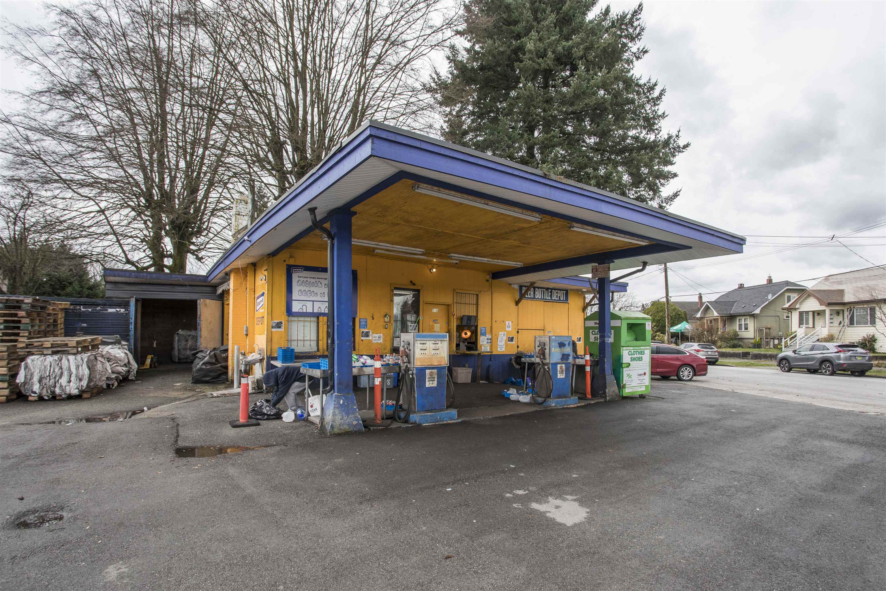 916 Eighth Street, New Westminster, BC, V3M 3T2