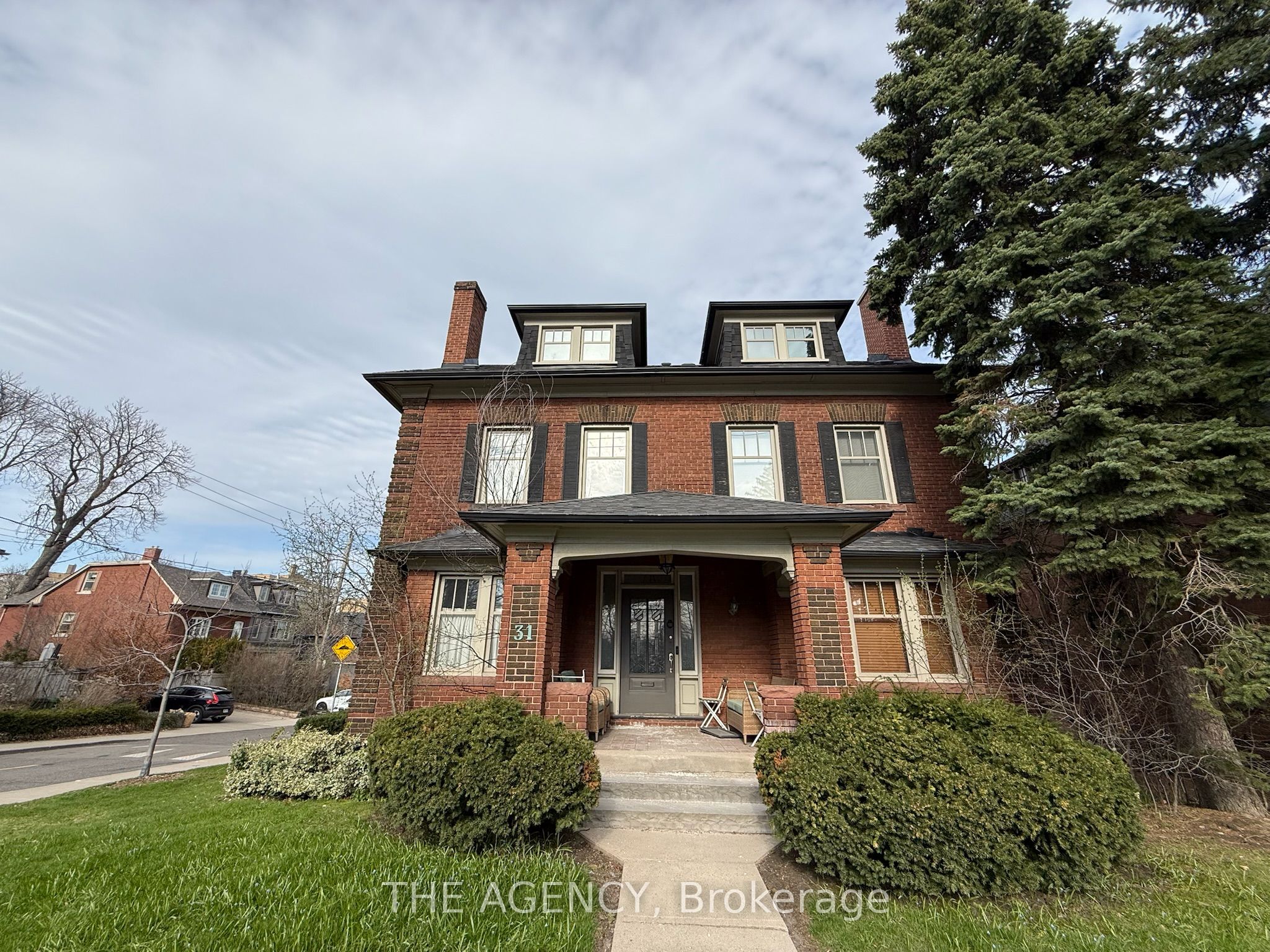 31 Oriole Parkway, Toronto, ON, M4V 2C9