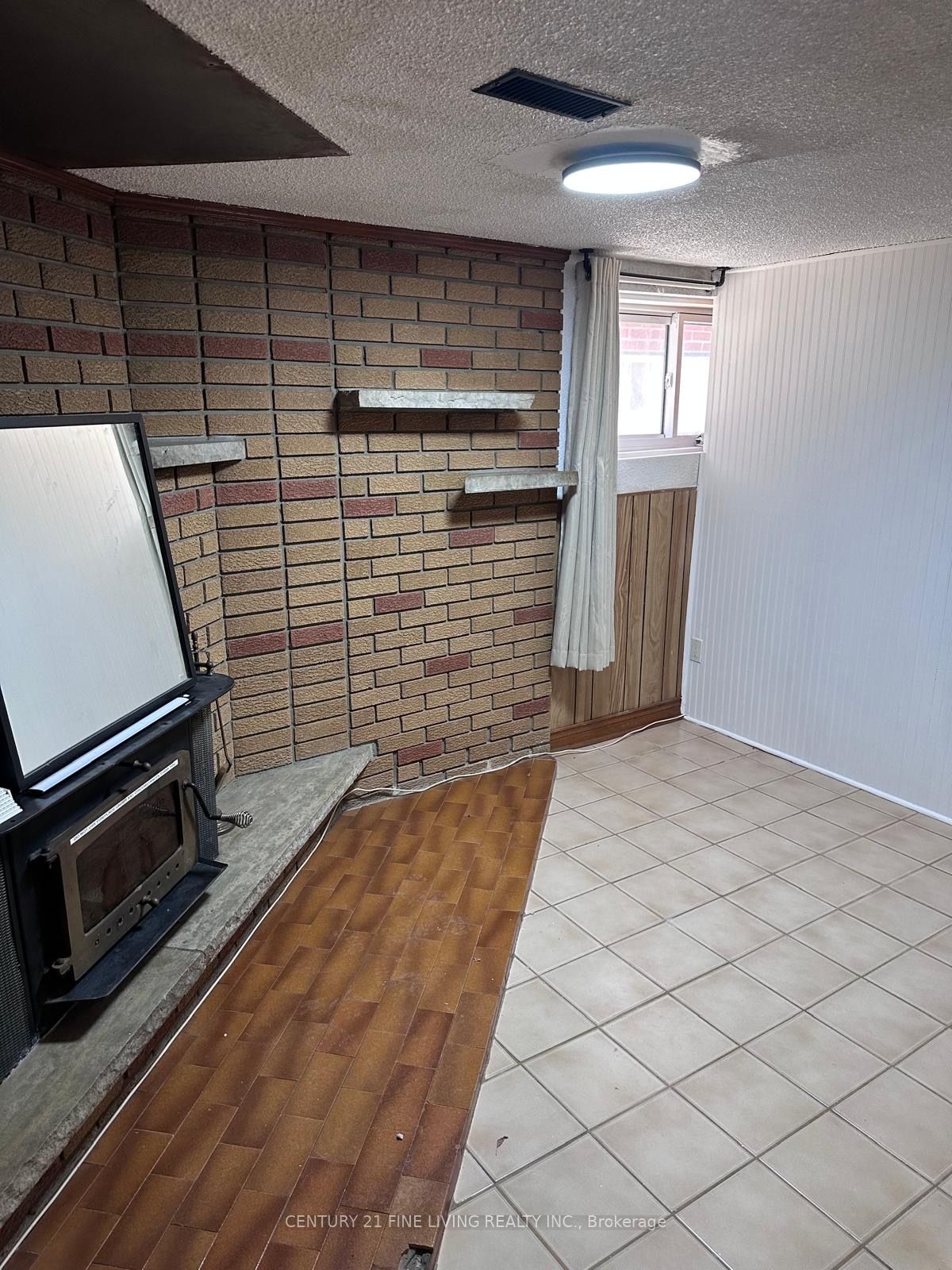Additional image 5 of Lower-400 Nairn Avenue, Toronto, ON, M6E 4J3