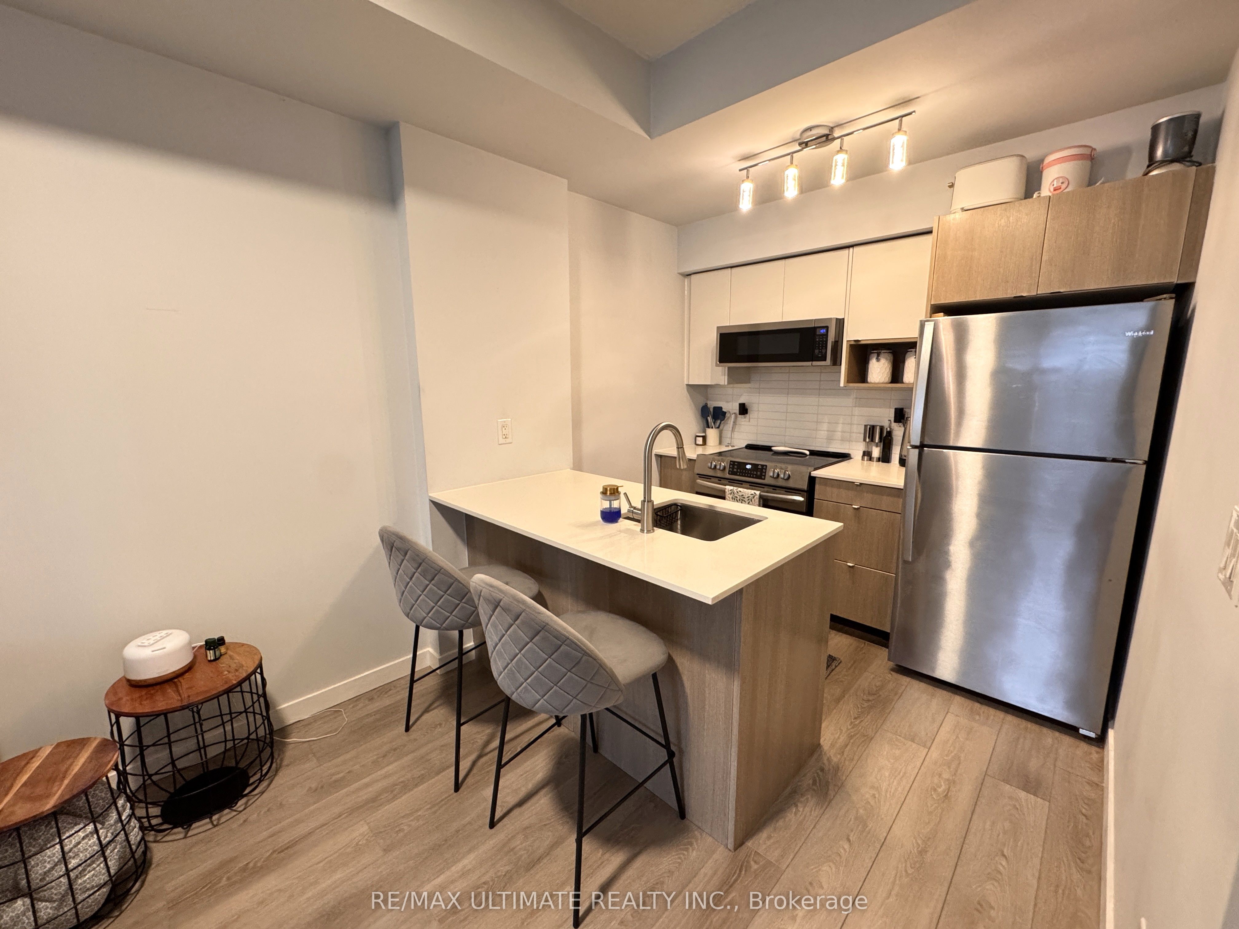 Additional image 3 of 113-1135 Cooke Boulevard, Burlington, ON, L7T 0C3