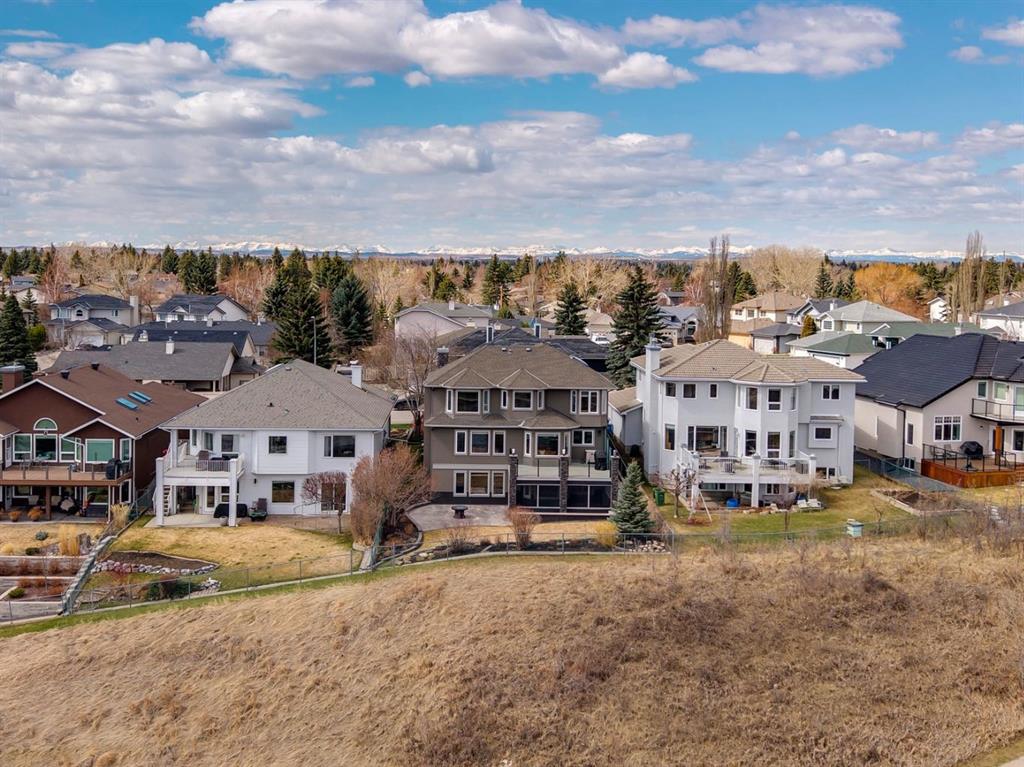 Additional image 4 of 266 Diamond Drive SE, Calgary, AB, T2J 7E2