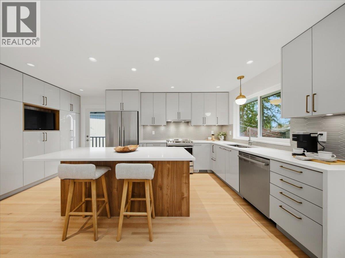 Additional image 6 of 1392 Chamberlain Drive, North Vancouver, BC, V7K 1P6