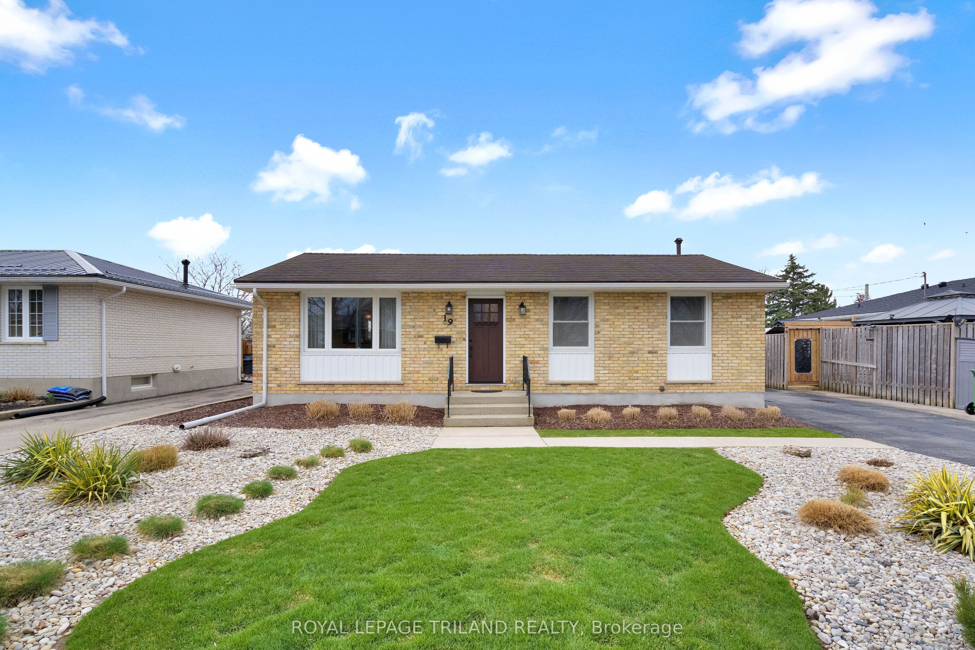 19 Sparta Street, St. Thomas, ON, N5R 5H1