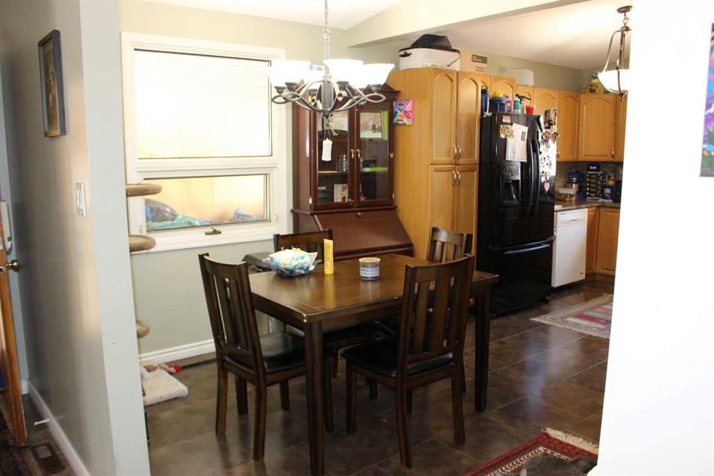 Additional image 3 of 2811 13 Avenue S, Lethbridge, AB, T1K 0S9