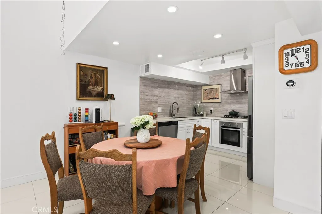 Additional image 9 of 10926 Bluffside Drive Unit 30, Studio City, CA 91604