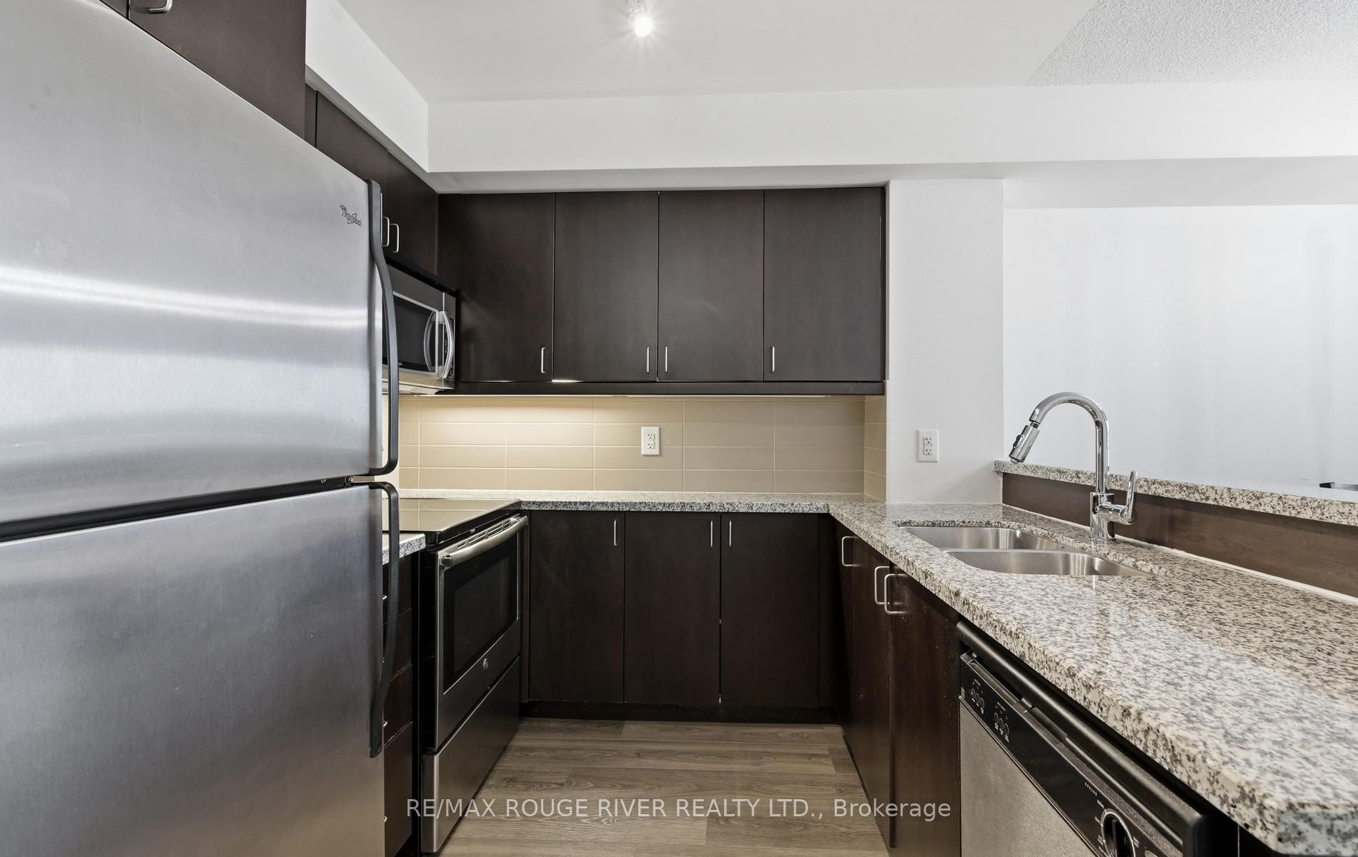Additional image 6 of 414-1235 Bayly Street, Pickering, ON, L1W 1L7
