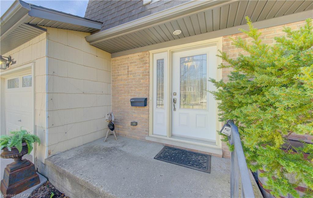 83 Manor Drive, Kitchener, ON, N2A 2T9 photo 4