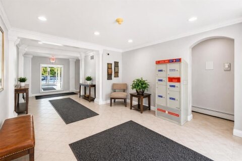 Additional image 8 of 208-2212 34 Avenue SW, Calgary, AB, T2T 2C6