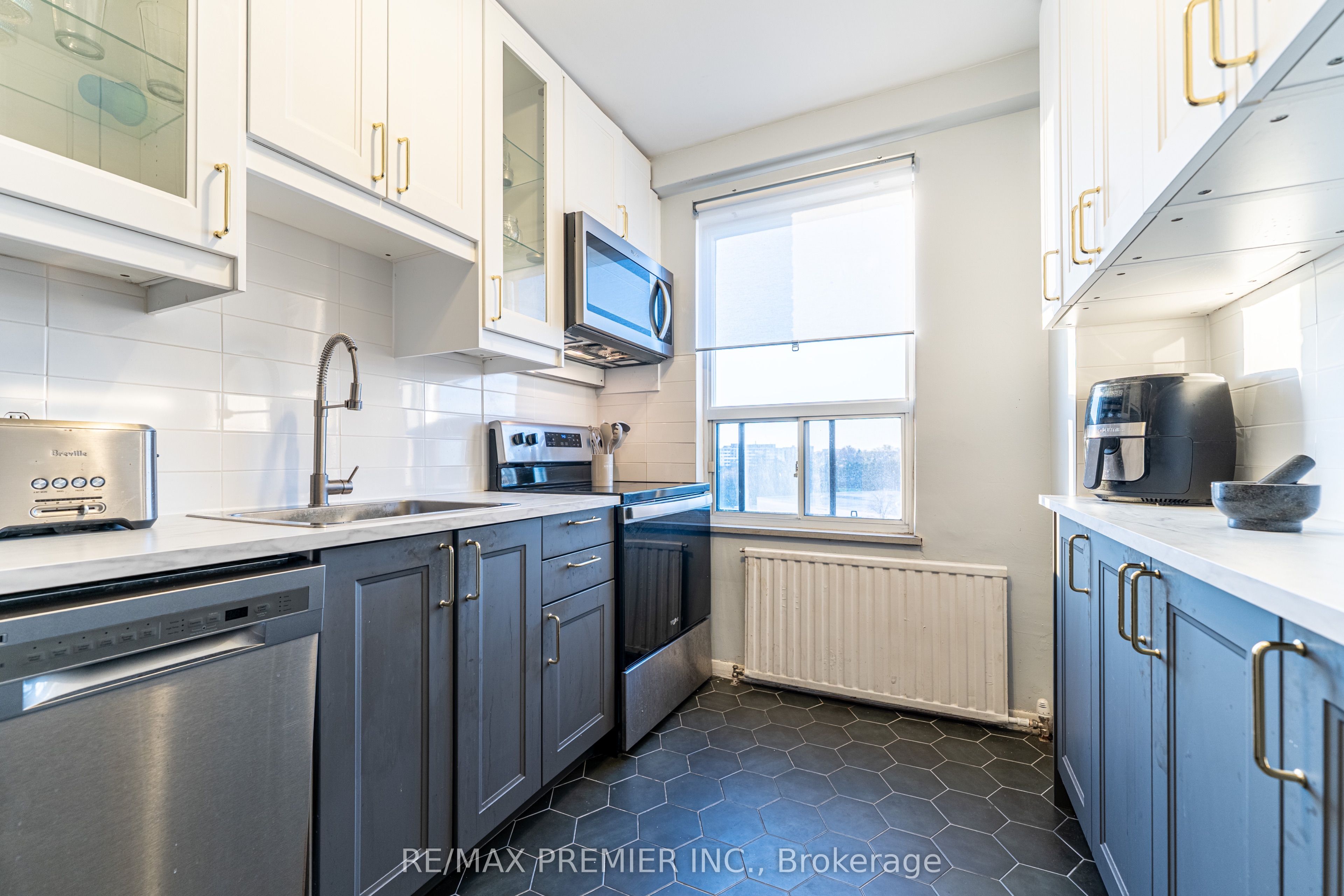 Additional image 5 of 612-660 Eglinton Avenue W, Toronto, ON, M5N 1C3