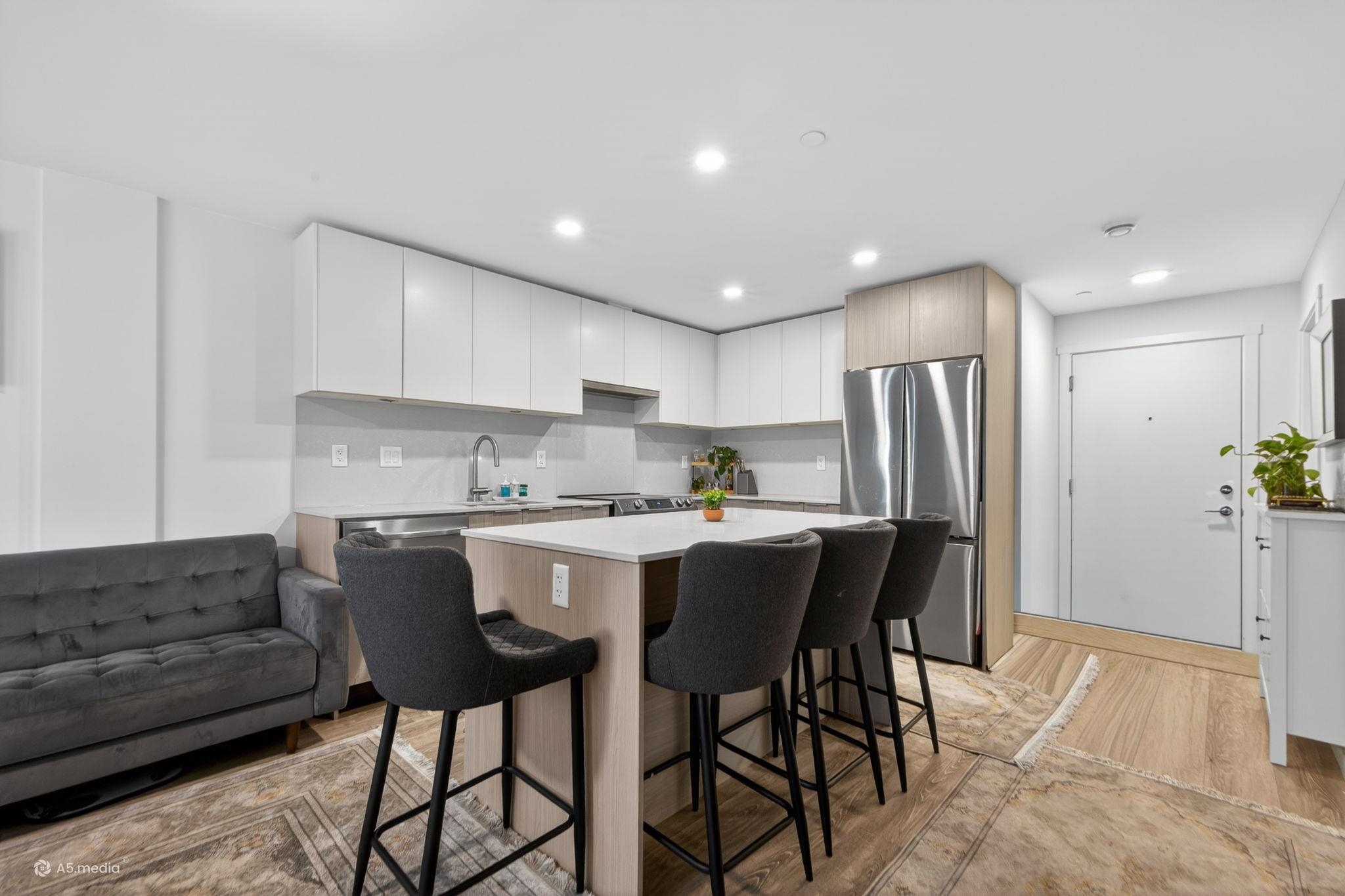 Additional image 5 of 318-13968 Laurel Drive, Surrey, BC, V3T 0S9