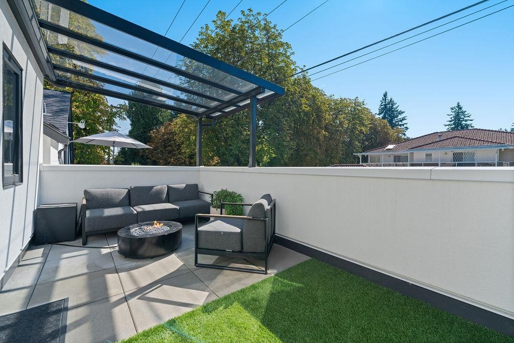 4921 Larch Street, Vancouver, BC, V6N 0C8