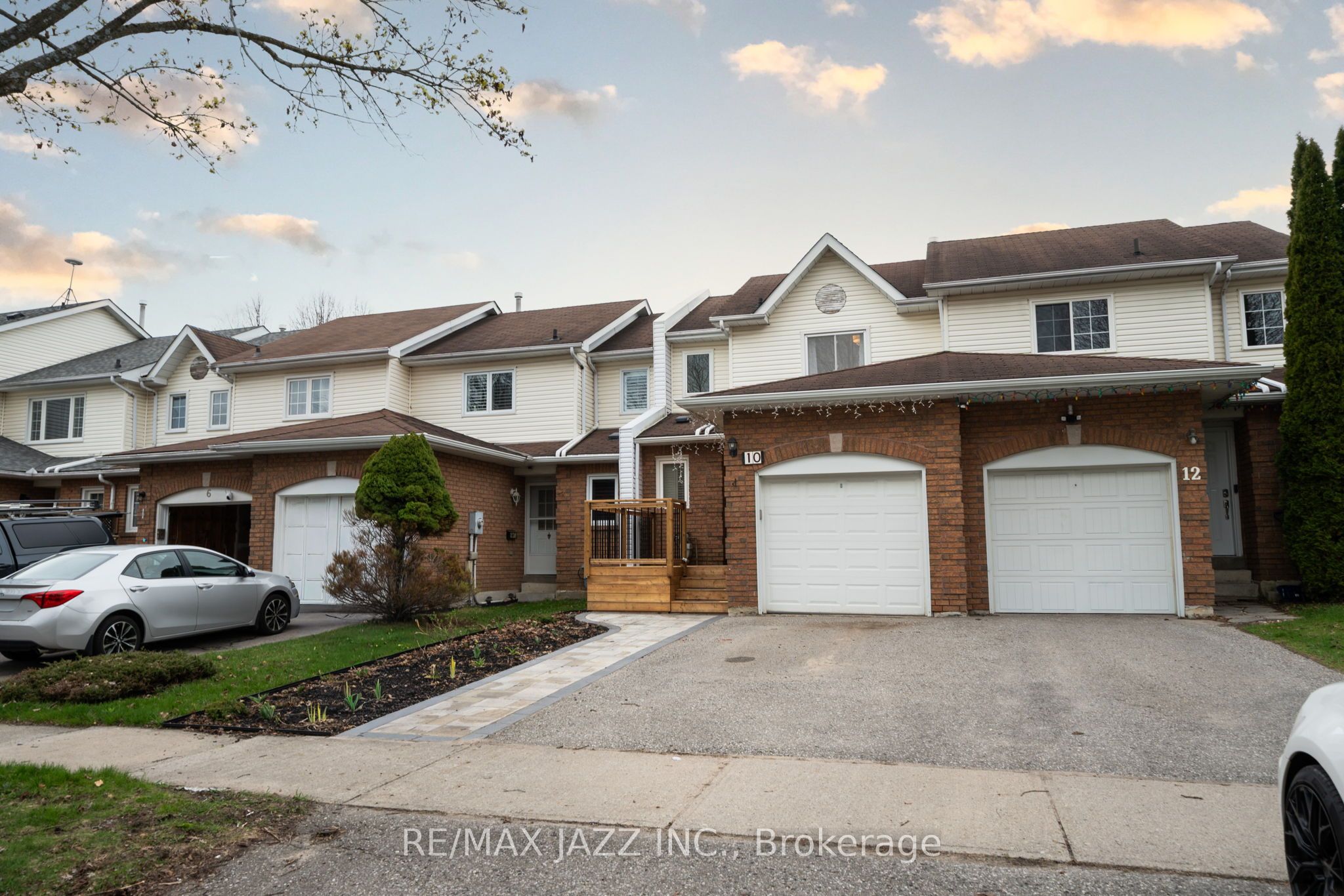 10 Pidduck Street, Clarington, ON, L1E 2W3 photo 2