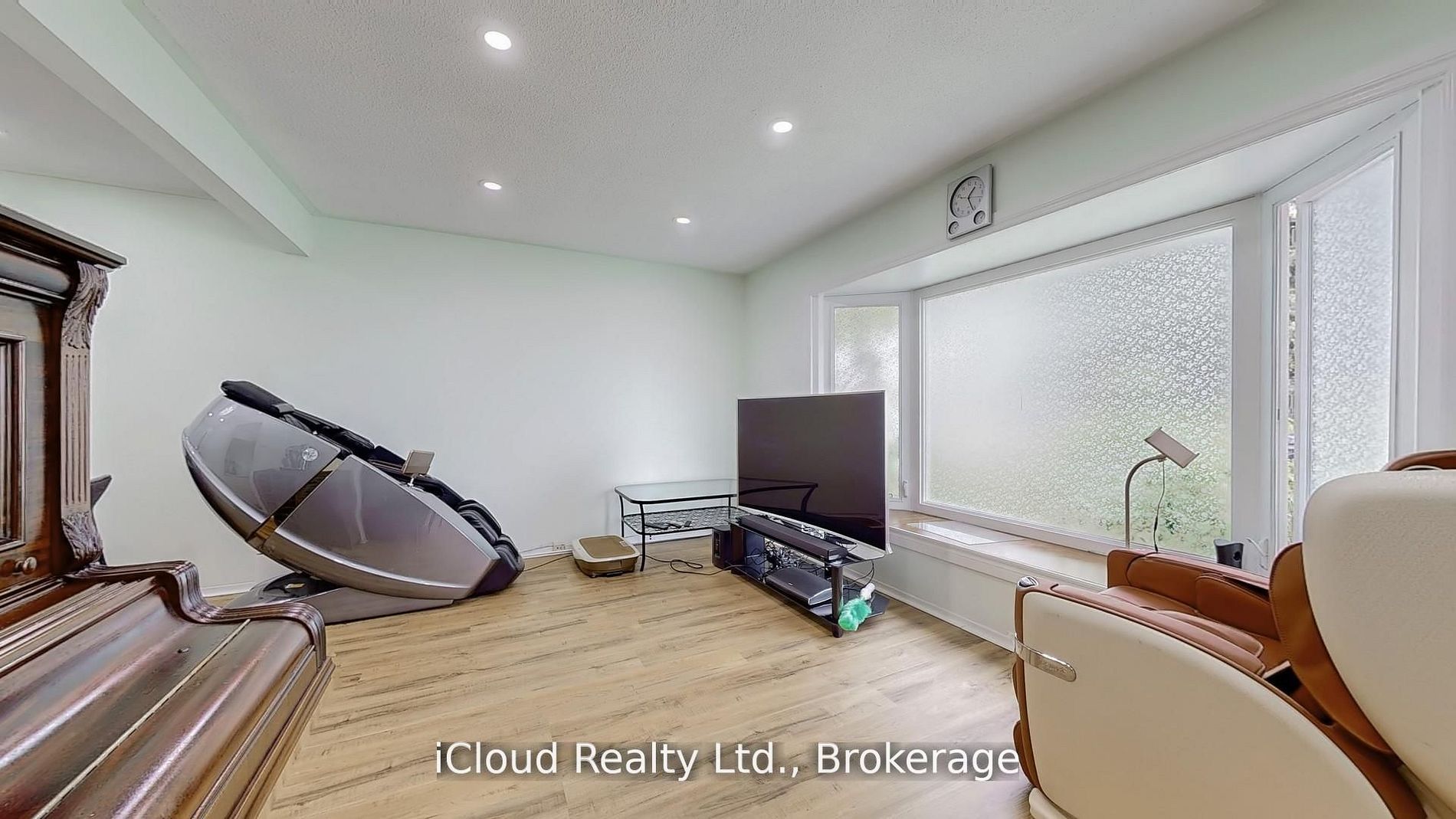 Additional image 5 of 19 Flamingo Crescent, Brampton, ON, L6T 2G4