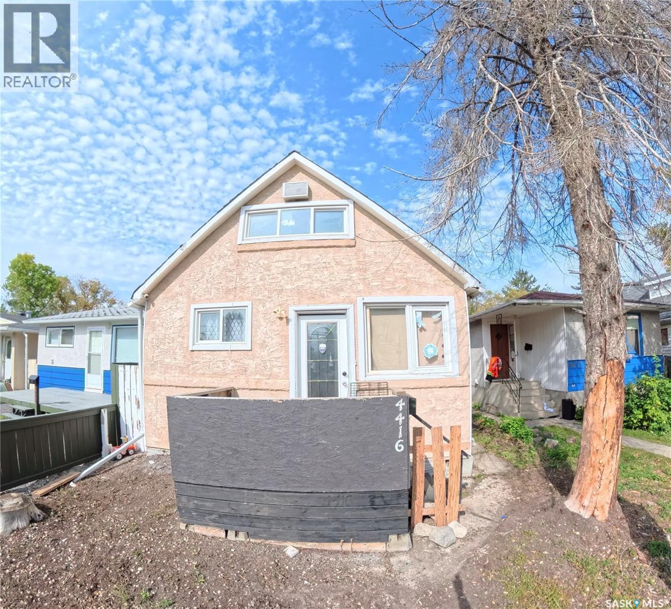 4416 2nd Avenue N, Regina, SK, S4R0Y4