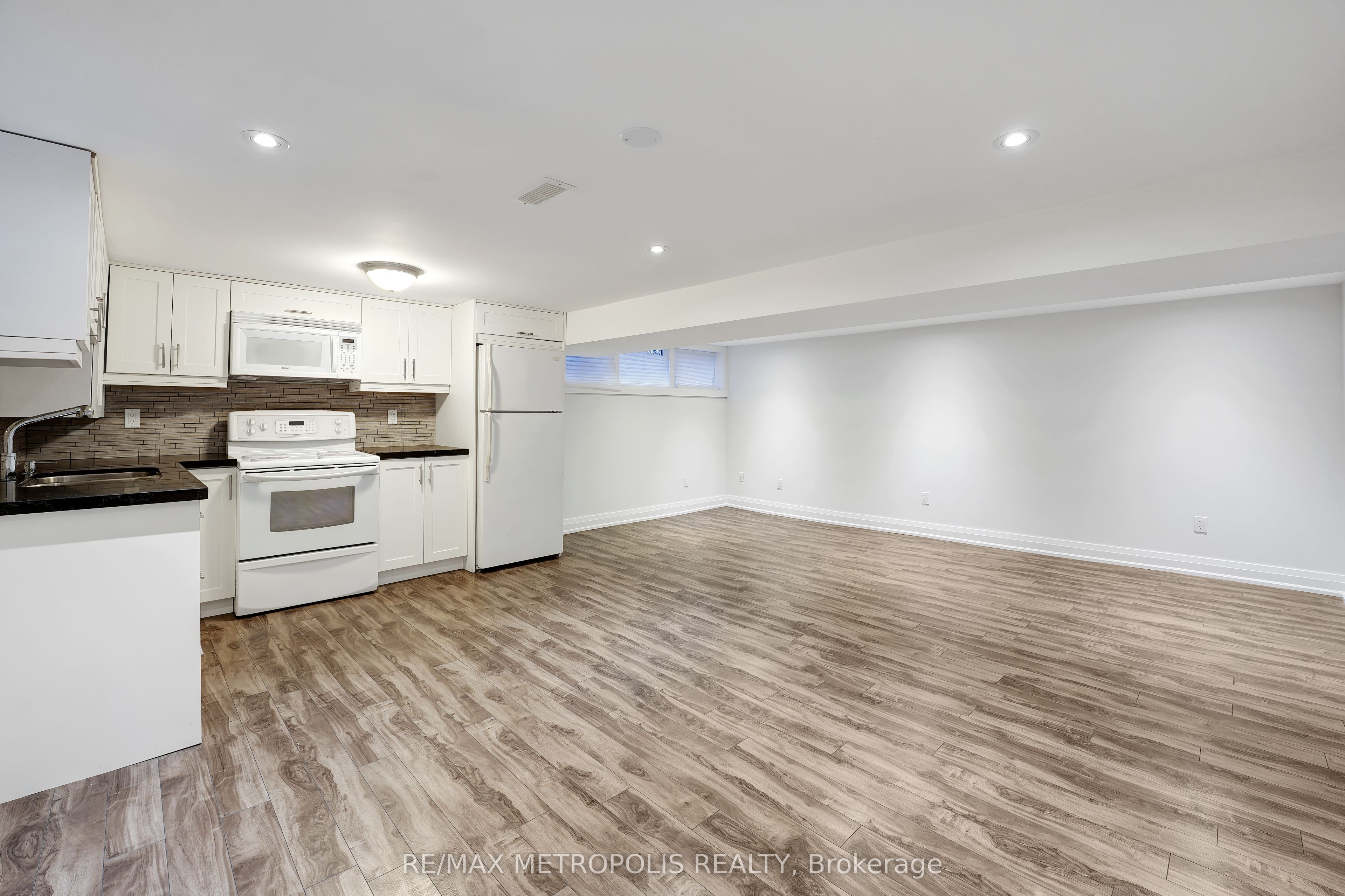Additional image 5 of Basement-268 Penn Avenue, Newmarket, ON, L3Y 2S6