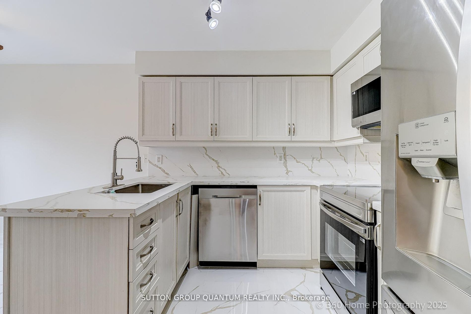 Additional image 6 of 3246 Fanleaf Drive, Mississauga, ON, L5N 7C9