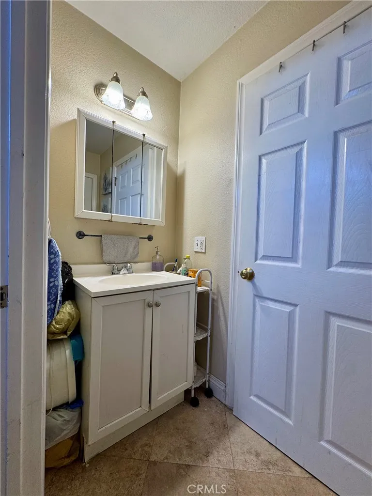 Additional image 22 of 355 W 84th, Los Angeles, CA 90003