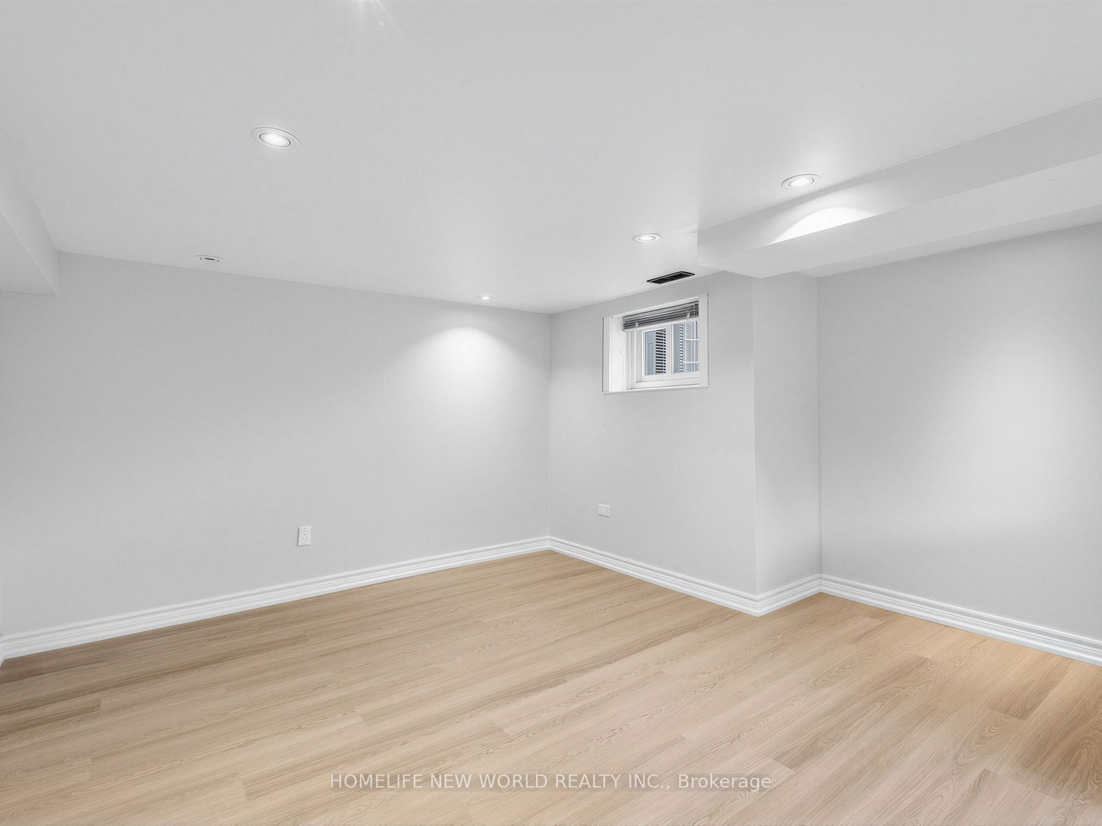 Additional image 2 of Lower-41 Binswood Avenue, Toronto, ON, M4C 3N6