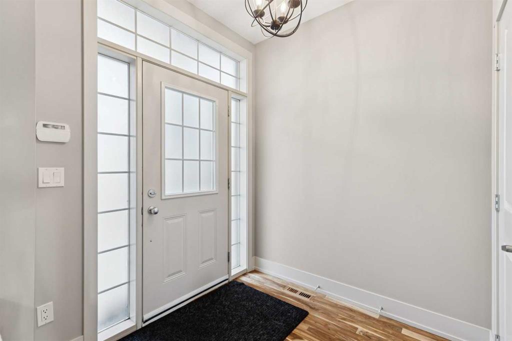 Additional image 3 of 2814 41 Street SW, Calgary, AB, T3E 3K8