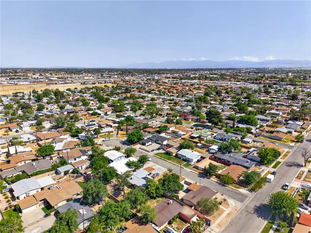 714 W Avenue H9, Lancaster, CA 93534