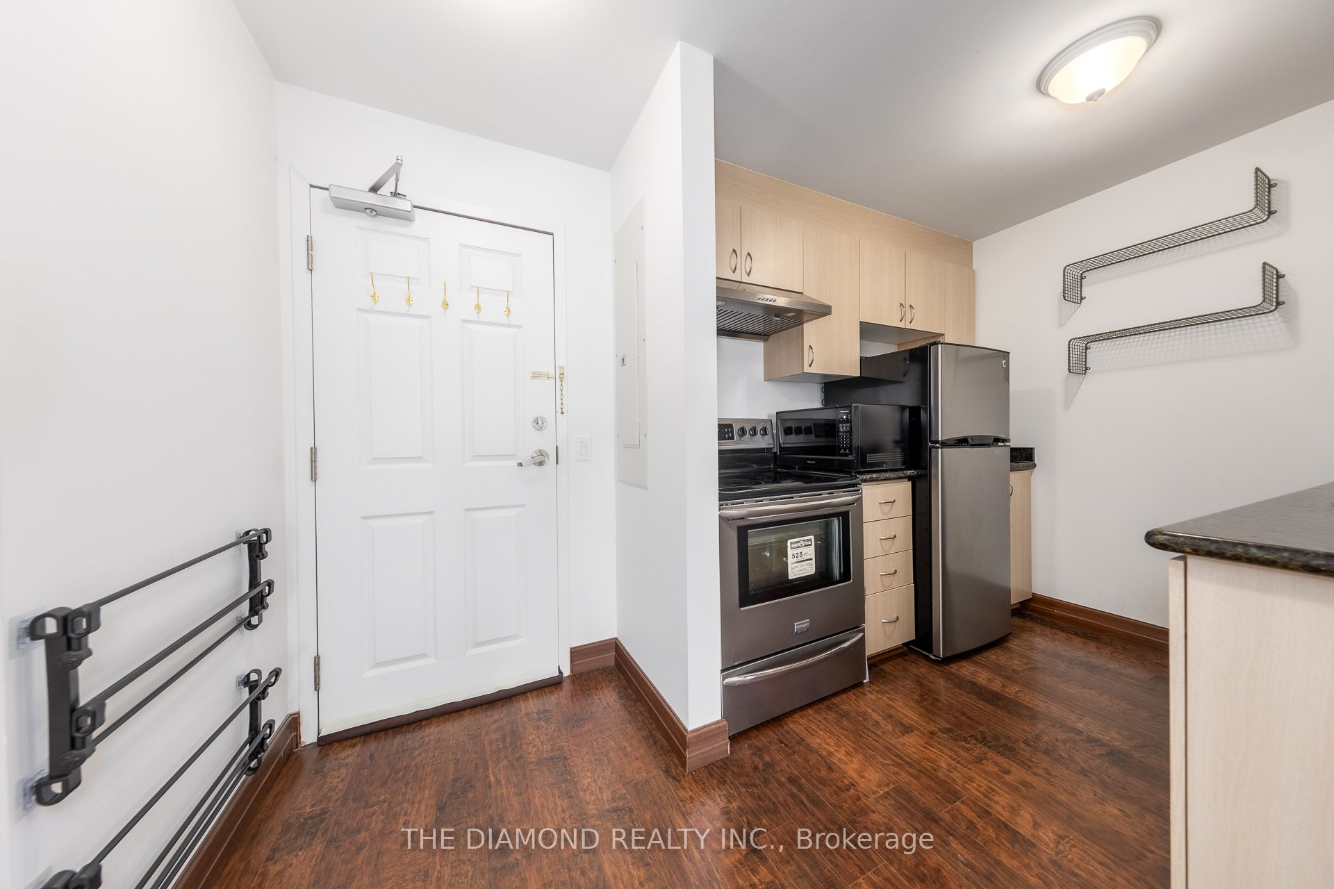 Additional image 3 of PH 5-15 Maplewood Avenue, Toronto, ON, M6C 4B4