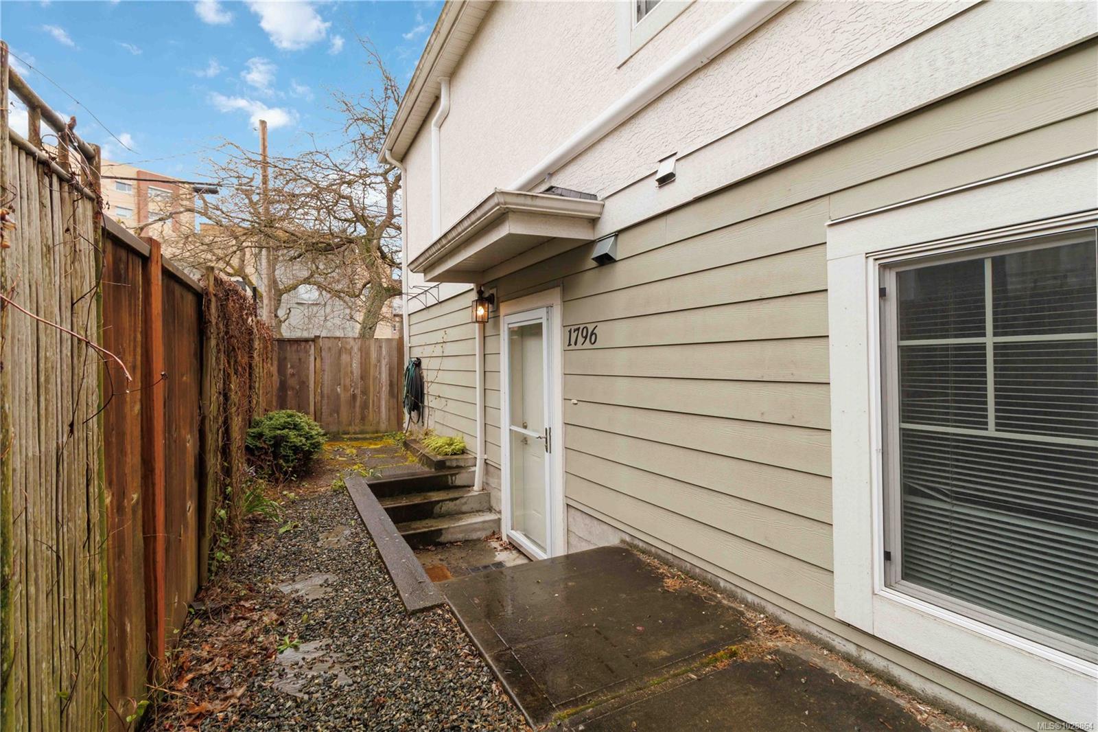 Additional image 3 of 1796 Denman Street, Victoria, BC, V8R 1Y4