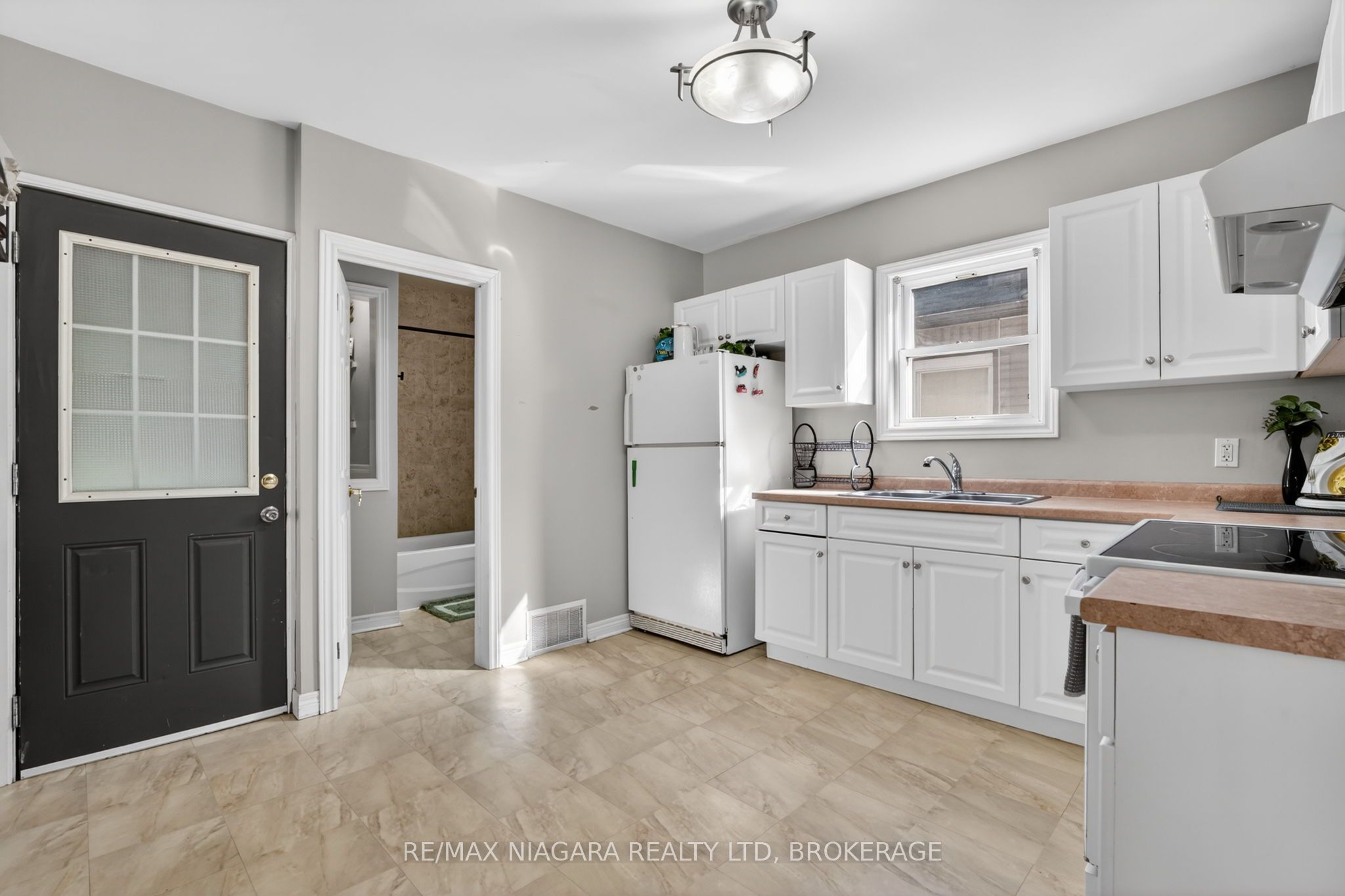 Additional image 5 of 214 Niagara Street, St. Catharines, ON, L2M 4V4