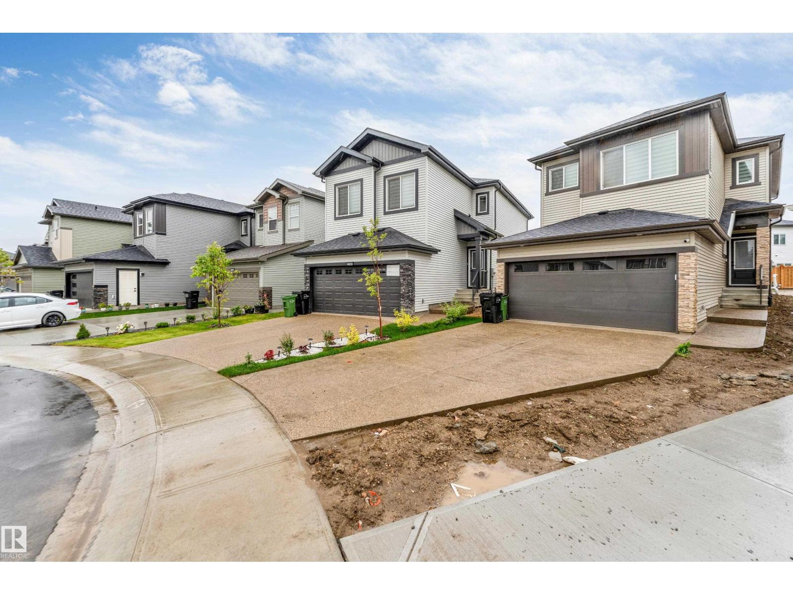 Additional image 2 of 1336 11 Avenue NW, Edmonton, AB, T6T2W4