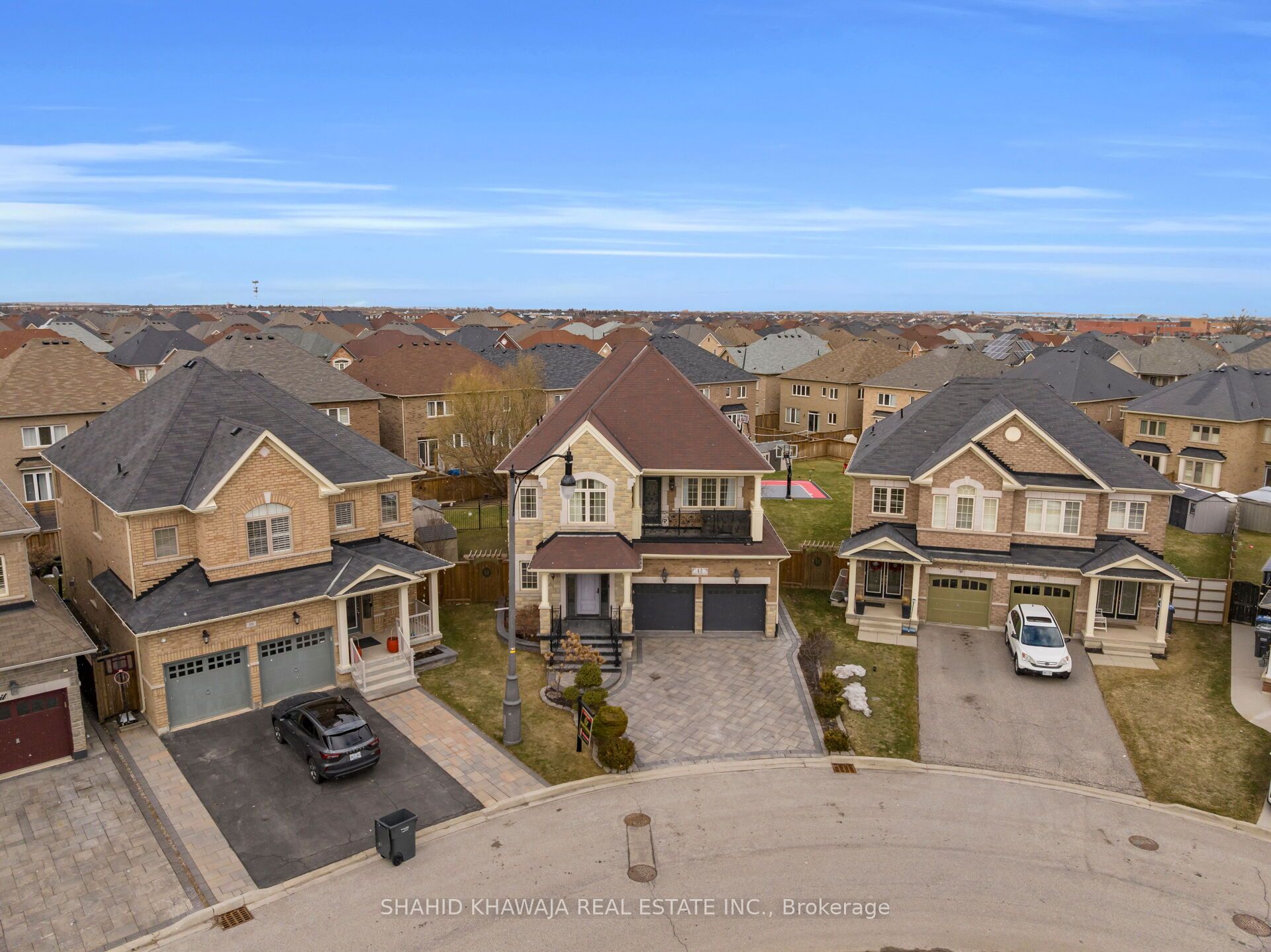 Additional image 4 of 12 Orangeblossom Trail, Brampton, ON, L6X 3B4