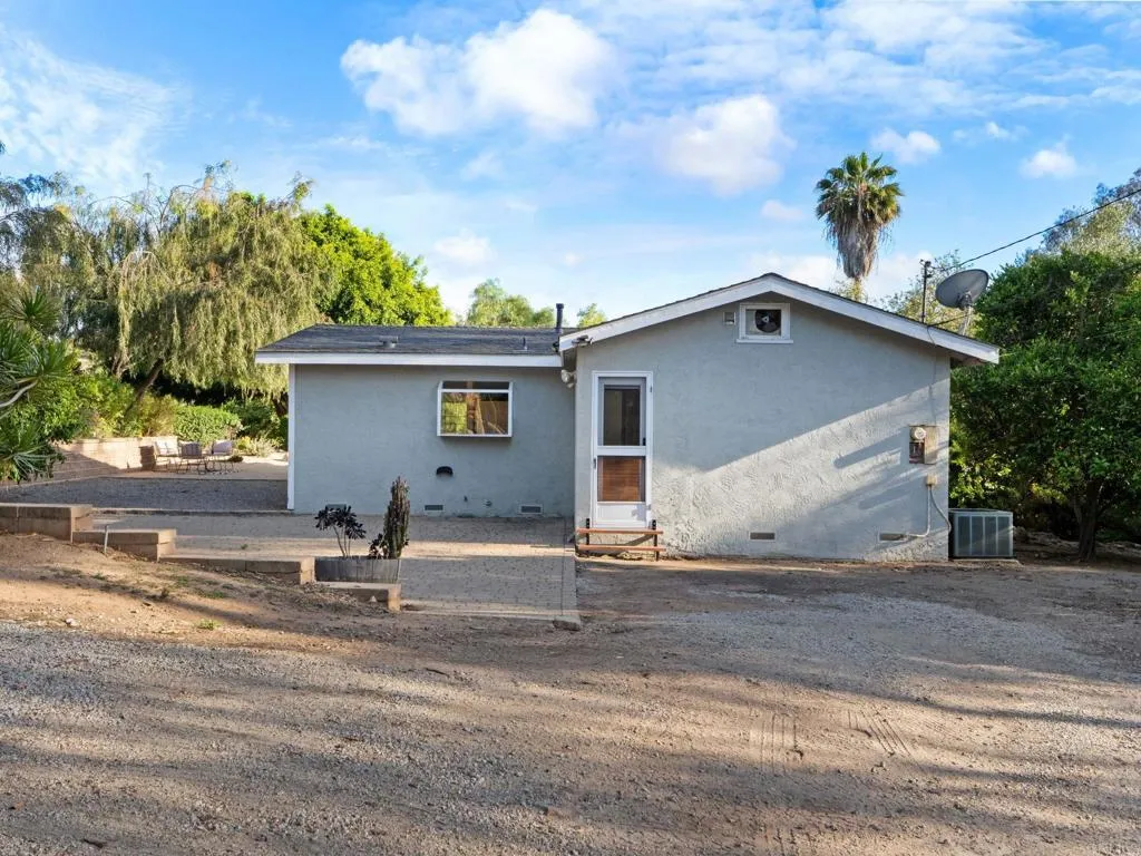 Additional image 66 of 946 Osborne Street, Vista, CA 92084