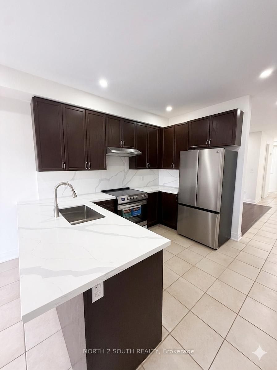 Additional image 2 of Upper-2271 Whitewood Crescent, Innisfil, ON, L9S 2B1