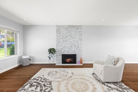 Additional image 7 of 219 26th Street E, North Vancouver, BC, V7N 1A7