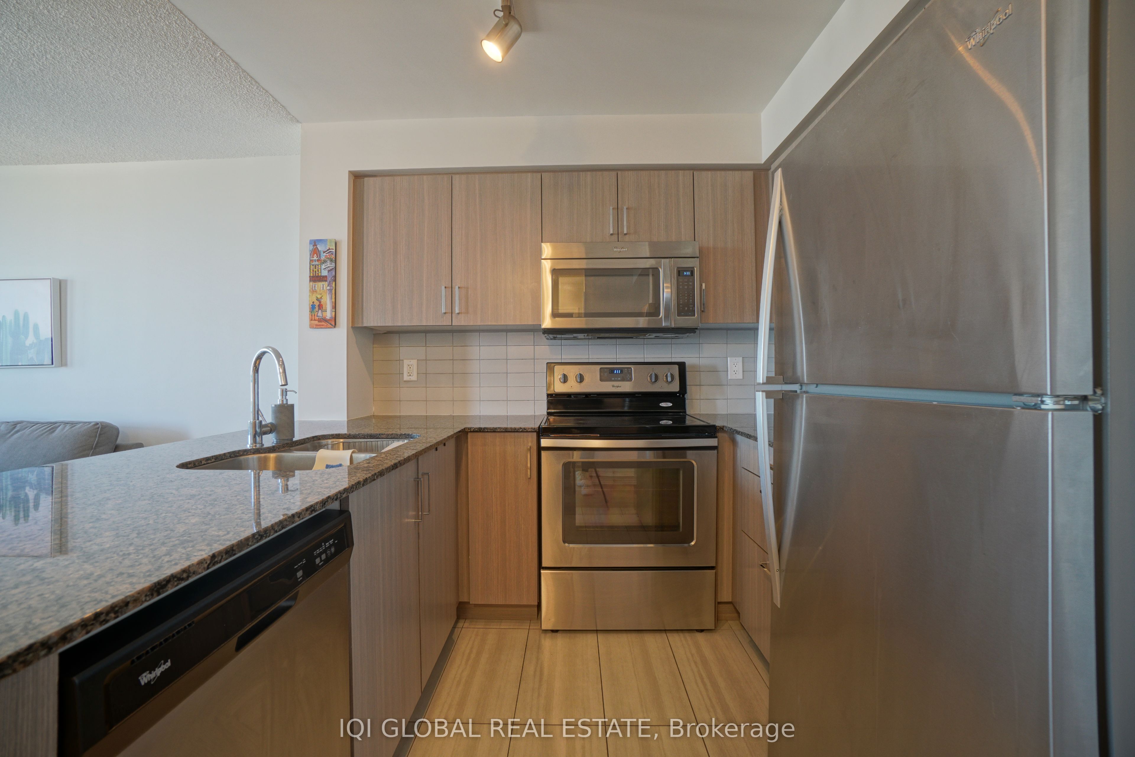 Additional image 5 of 1022-80 Esther Lorrie Drive, Toronto, ON, M9W 0C6